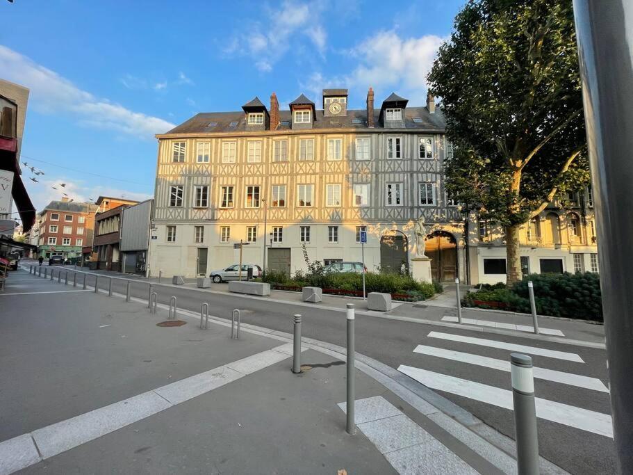 Le Henri IV - Vue Cathedrale, Parking Rouen Exterior foto